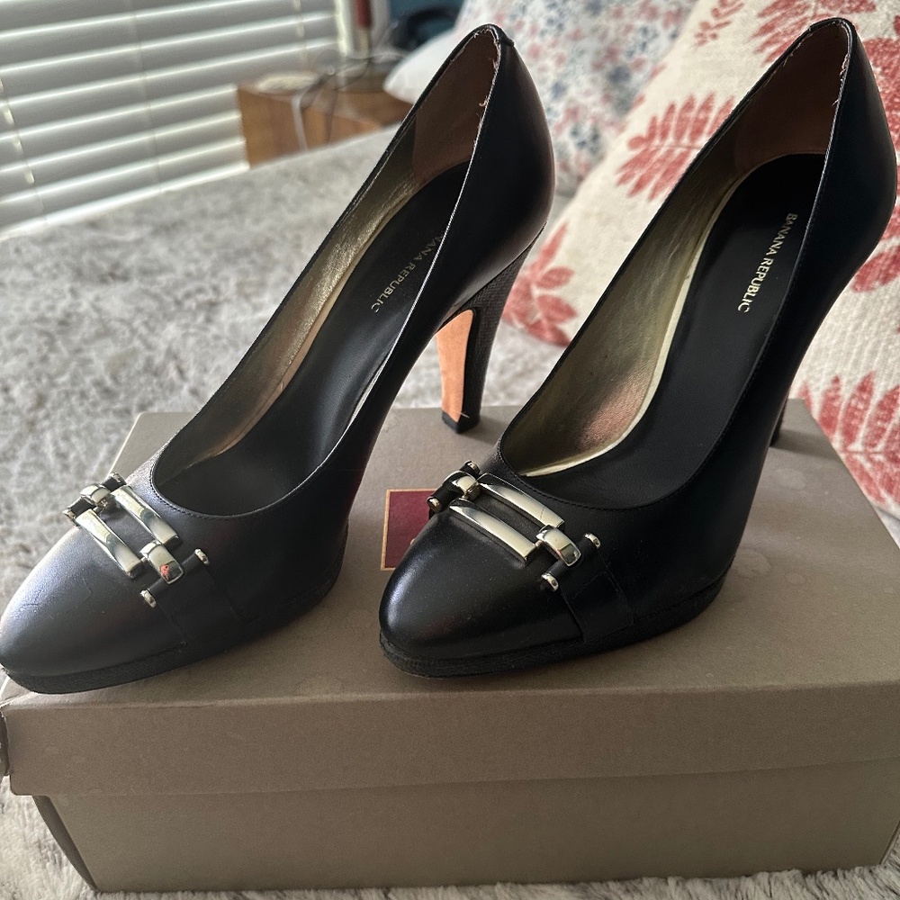 Bababa Republic Paulette pumps